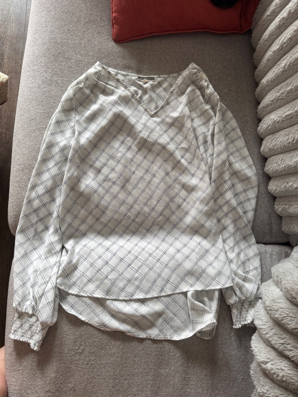 Plaid V-Neck Long Sleeve Blouse in White